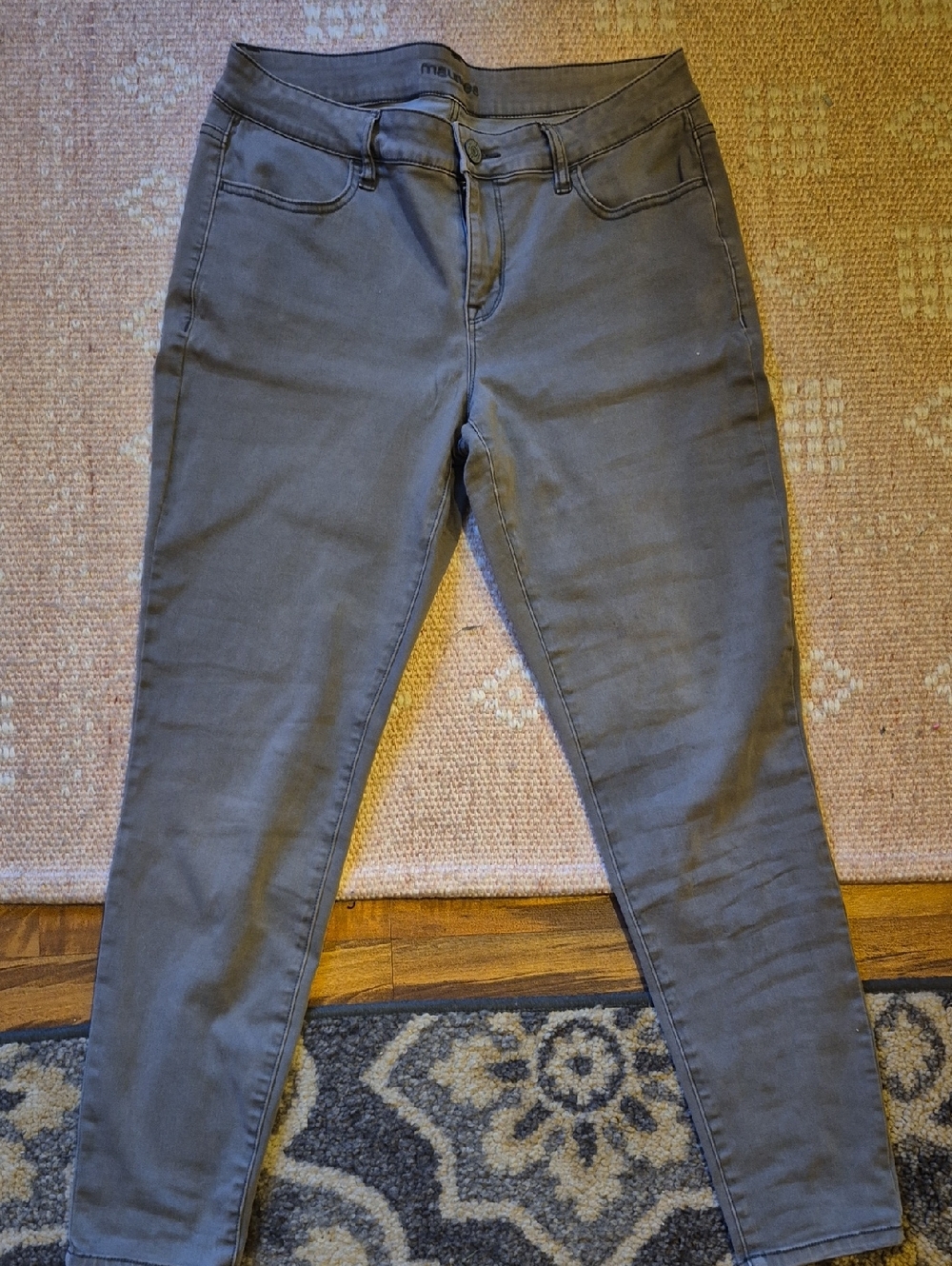 Maurices Gray Skinny Jeans